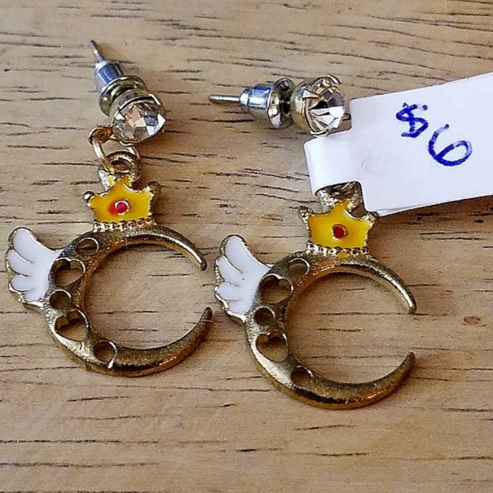 💕Crescent Moon Studded Earrings